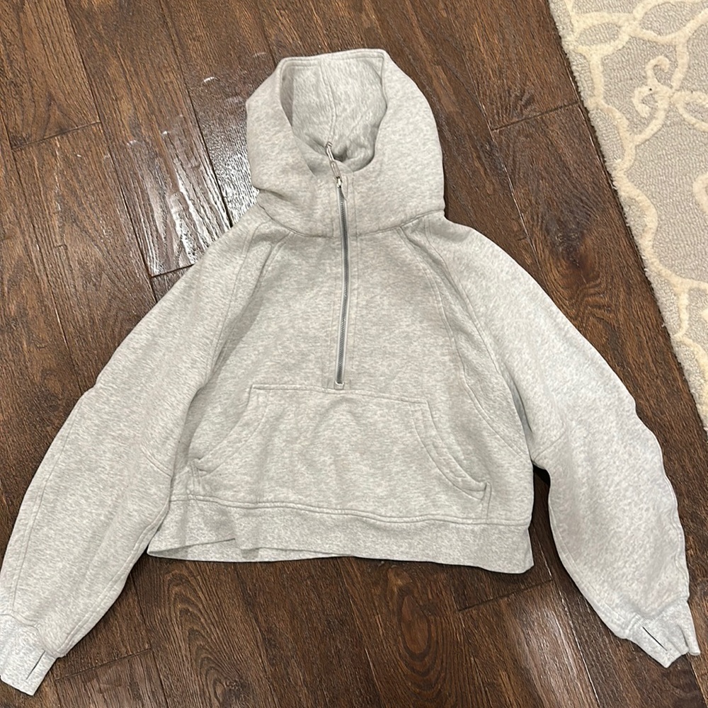 Lululemon hoodie size 6